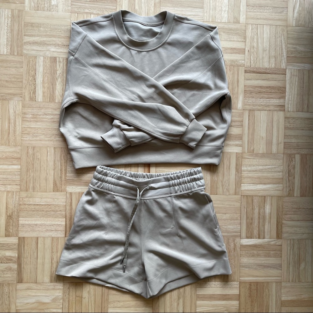 Lululemon Softstreme Set